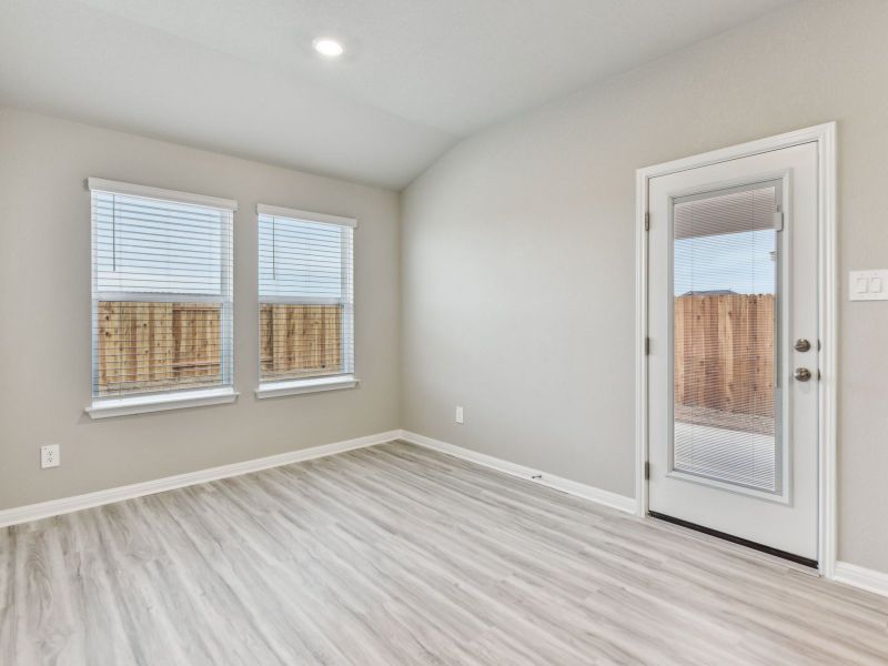 Spacious, unfurnished interior of a new home in Eastern Wells, Jarrell (Image 8).