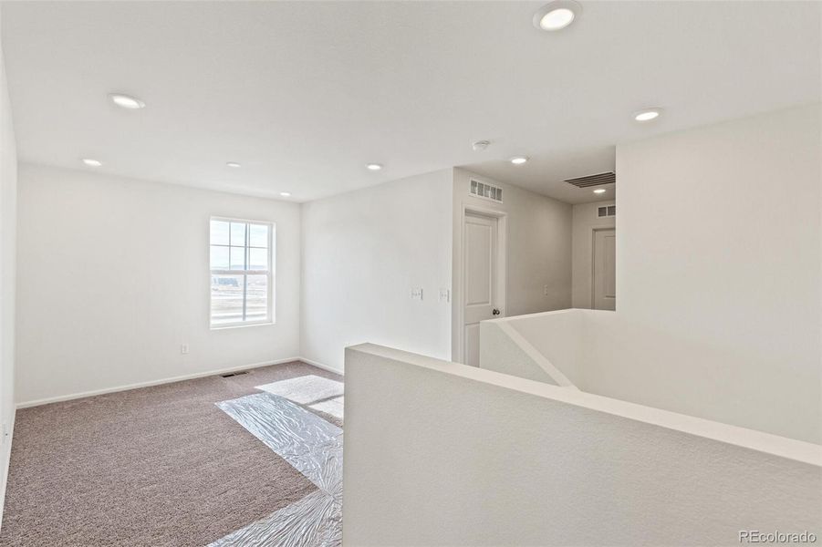Spacious, unfurnished interior of a new home in Sky Ranch Villas, Watkins (Image 19). Spacious, unfurnished interior of a new home in Sky Ranch Villas, Watkins (Image 19).