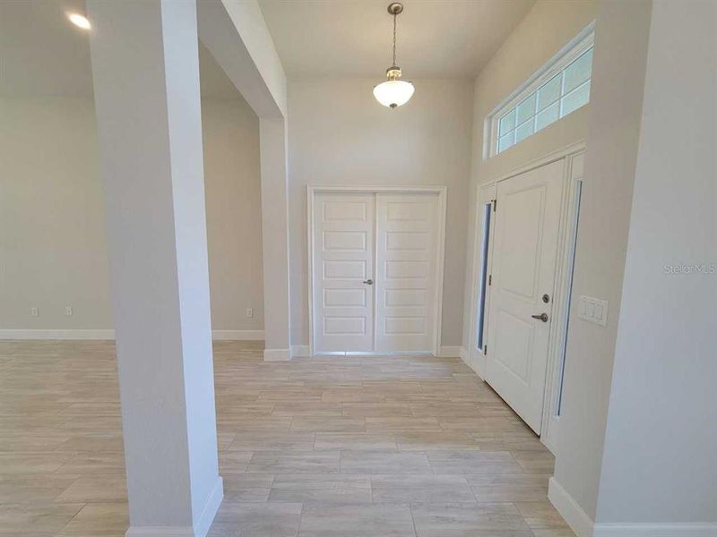 Spacious, unfurnished interior of a new home in , Ocala (Image 17). Spacious, unfurnished interior of a new home in , Ocala (Image 17).