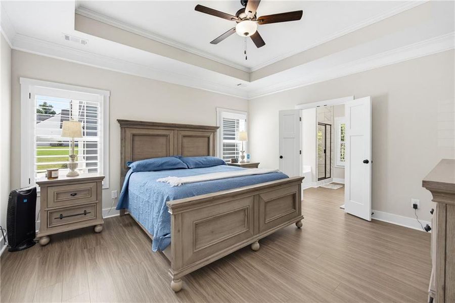 Furnished interior view inside a new home in , Dallas (Image 10).