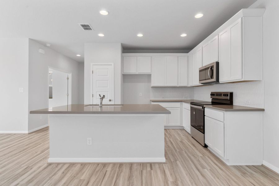Gorgeous Open Concept Kitchen Gorgeous Open Concept Kitchen