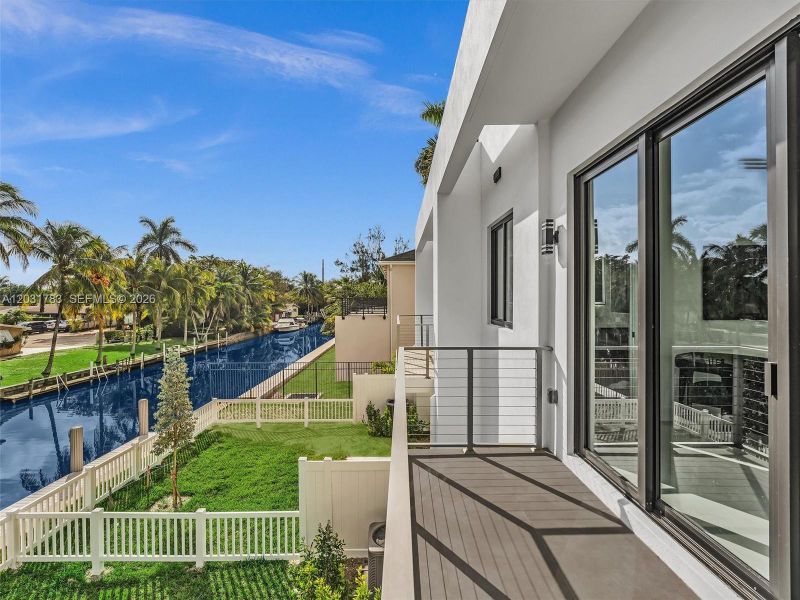 Exterior details and patio area of a home in , Dania Beach (Image 46).
