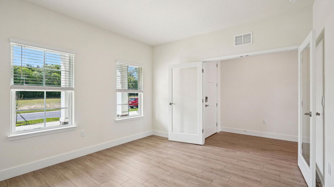 Representative unfurnished interior of a home built from the Hemingway by D.R. Horton in Buchanan Trails, Newberry (Image 21).