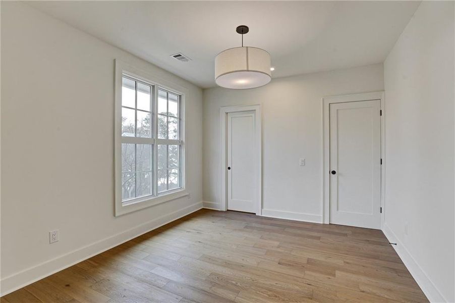 Spacious, unfurnished interior of a new home in , Gainesville (Image 26).