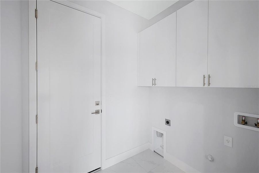 Spacious, unfurnished interior of a new home in , Port Charlotte (Image 16). Spacious, unfurnished interior of a new home in , Port Charlotte (Image 16).