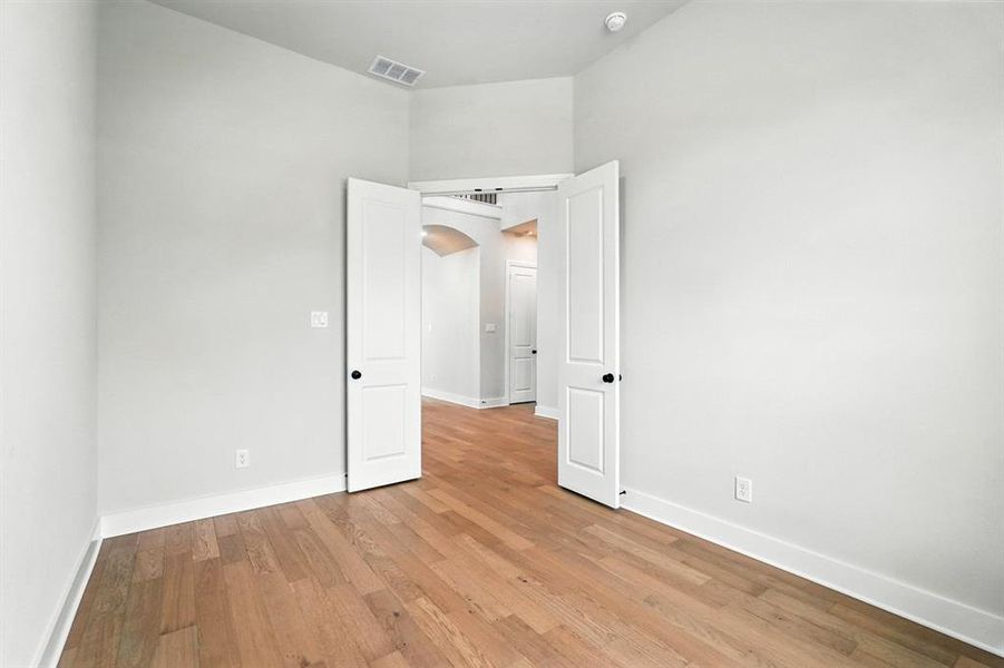 Spacious, unfurnished interior of a new home in Sonoma Verde: 60ft. lots, McLendon-Chisholm (Image 22). Spacious, unfurnished interior of a new home in Sonoma Verde: 60ft. lots, McLendon-Chisholm (Image 22).