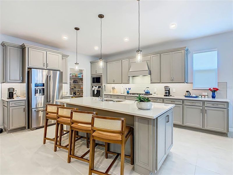 Furnished interior view inside a new home in , Orlando (Image 14).