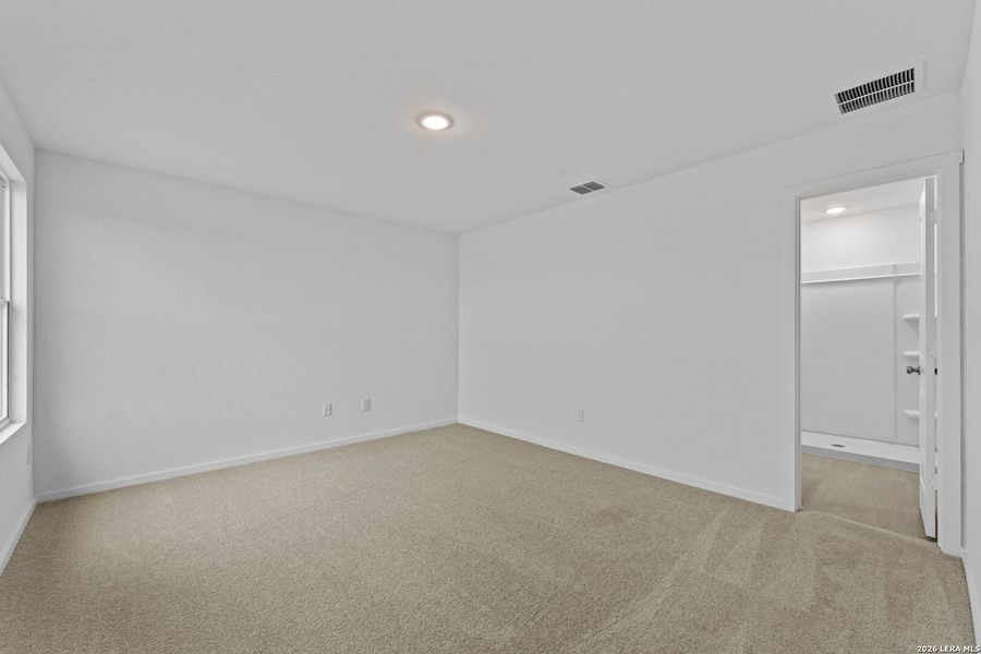 Spacious, unfurnished interior of a new home in Randolph Crossing, Converse (Image 16).
