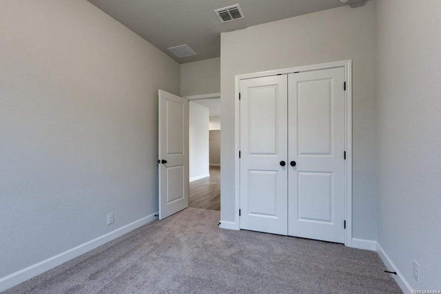 Spacious, unfurnished interior of a new home in Arcadia Ridge, San Antonio (Image 12). Spacious, unfurnished interior of a new home in Arcadia Ridge, San Antonio (Image 12).