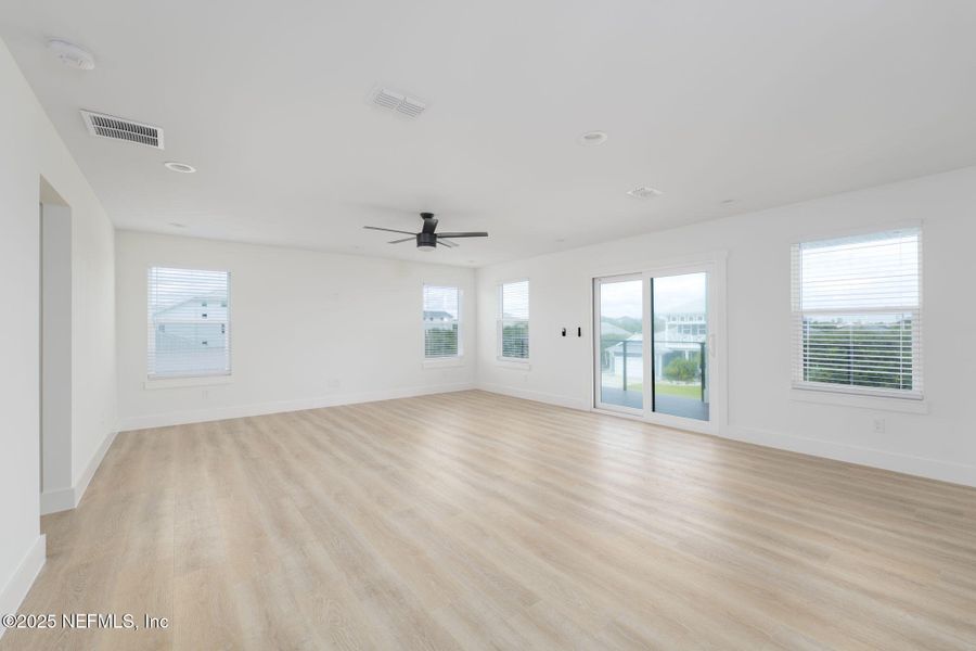 Spacious, unfurnished interior of a new home in , St. Augustine (Image 39).