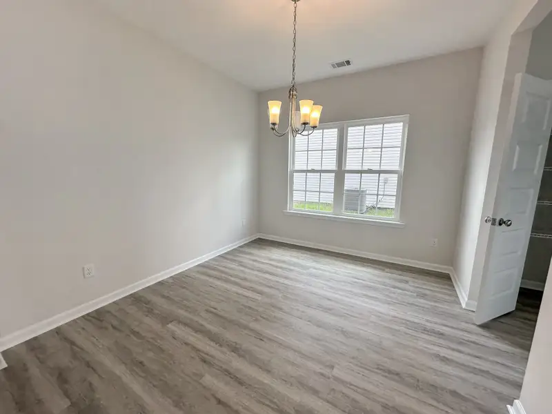 Spacious, unfurnished interior of a new home in Tranquil South, Hinesville (Image 14).