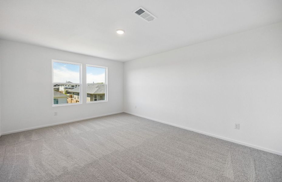 Spacious, unfurnished interior of a new home in Montgomery Bend, Montgomery (Image 28).