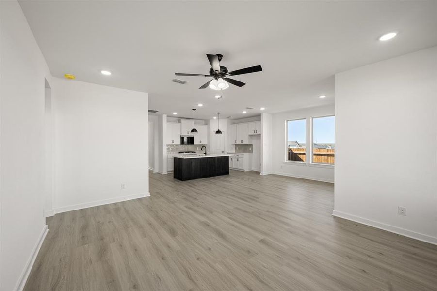 6916 Freight Train- Living Room-2 6916 Freight Train- Living Room-2