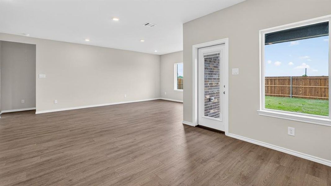 Spacious, unfurnished interior of a new home in , Lindale (Image 32). Spacious, unfurnished interior of a new home in , Lindale (Image 32).