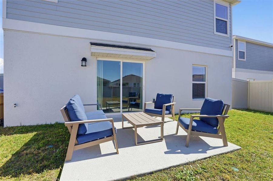 Exterior details and patio area of a home in Westview, Kissimmee (Image 25).