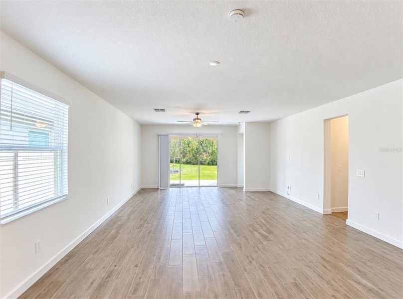 Spacious, unfurnished interior of a new home in Angeline Active Adult, Land O' Lakes (Image 22).