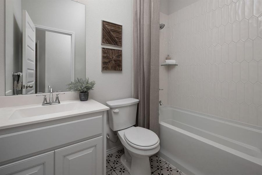 Furnished interior view inside a new home in Hulen Trails, Crowley (Image 14).