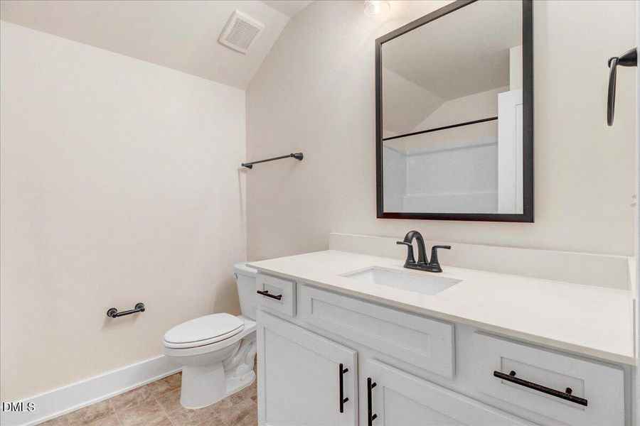 38-105 Oxford Ct-38 38-105 Oxford Ct-38