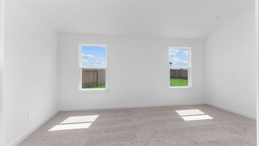Spacious, unfurnished interior of a new home in Tamarron, Fulshear (Image 30).