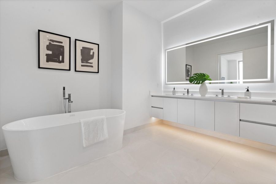 17-220 Lake Shore Drive #2305 Lake Park,