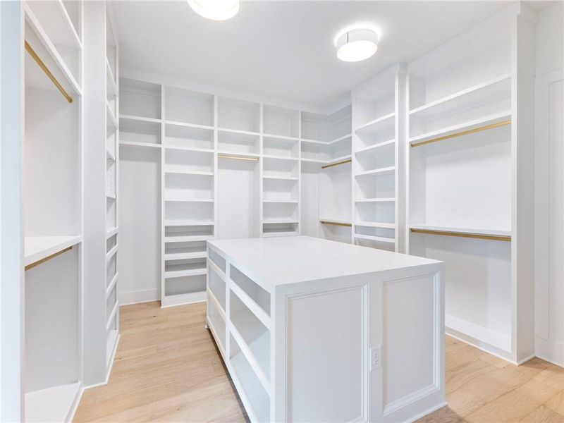 Image 75 of a home in .