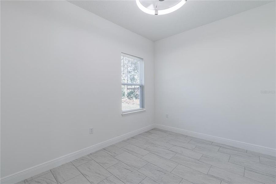 Spacious, unfurnished interior of a new home in , Citrus Springs (Image 25).