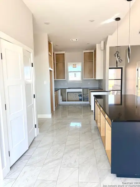 Furnished interior view inside a new home in , La Vernia (Image 5).