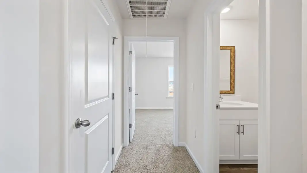 Spacious, unfurnished interior of a new home in Harper Ridge, Roebuck (Image 29).