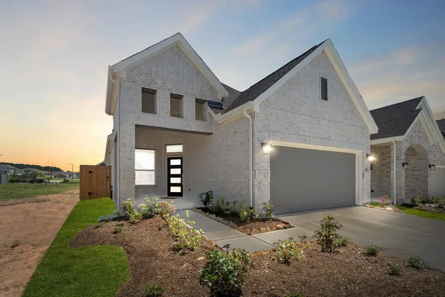 Image 42 of a home in Emory Glen.