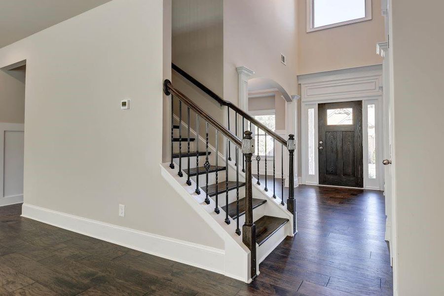 Spacious, unfurnished interior of a new home in , Cumming (Image 6).