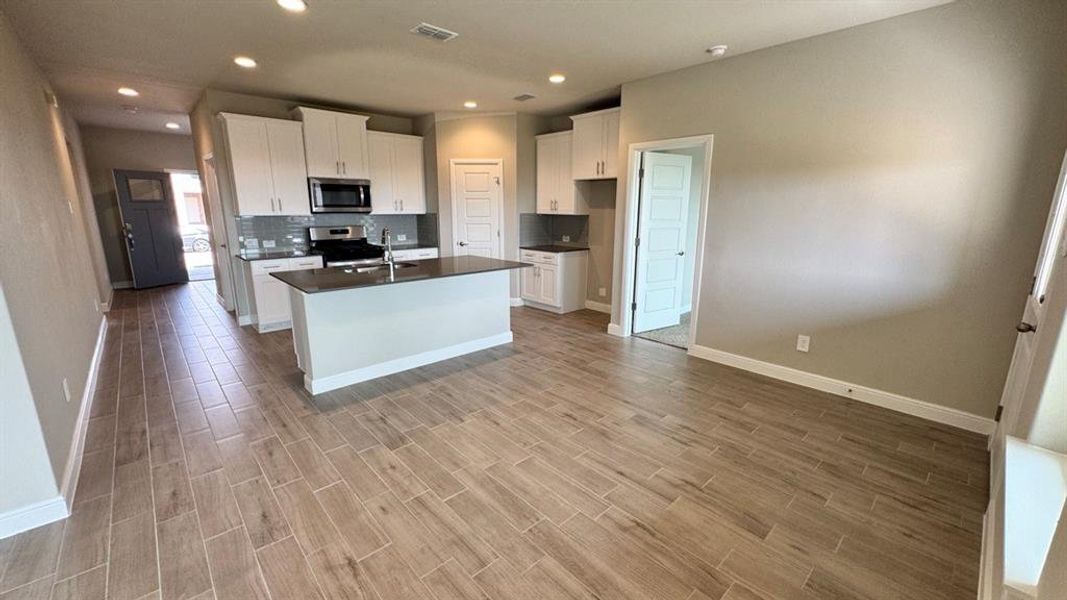 Furnished interior view inside a new home in Rock Creek Ranch, Fort Worth (Image 7).