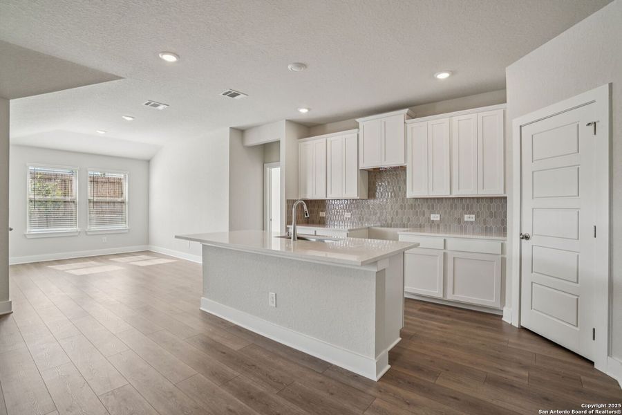 Furnished interior view inside a new home in Comanche Ridge, San Antonio (Image 6). Furnished interior view inside a new home in Comanche Ridge, San Antonio (Image 6).