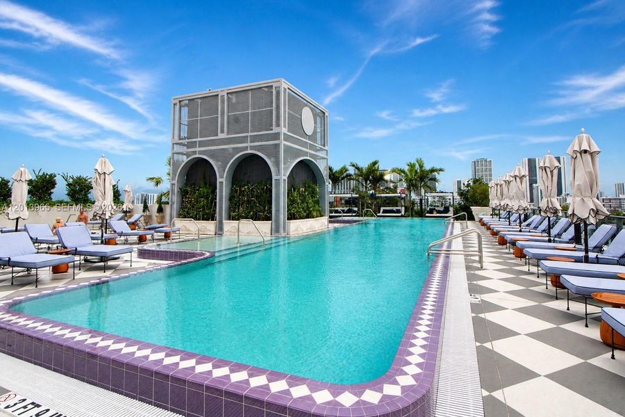 Community amenities in , Miami (Image 18).