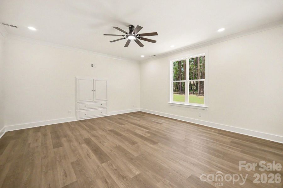 Low maintenance Luxury Vinyl Plank flooring Low maintenance Luxury Vinyl Plank flooring