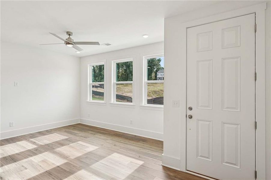 Spacious, unfurnished interior of a new home in Park Vue, Atlanta (Image 20). Spacious, unfurnished interior of a new home in Park Vue, Atlanta (Image 20).