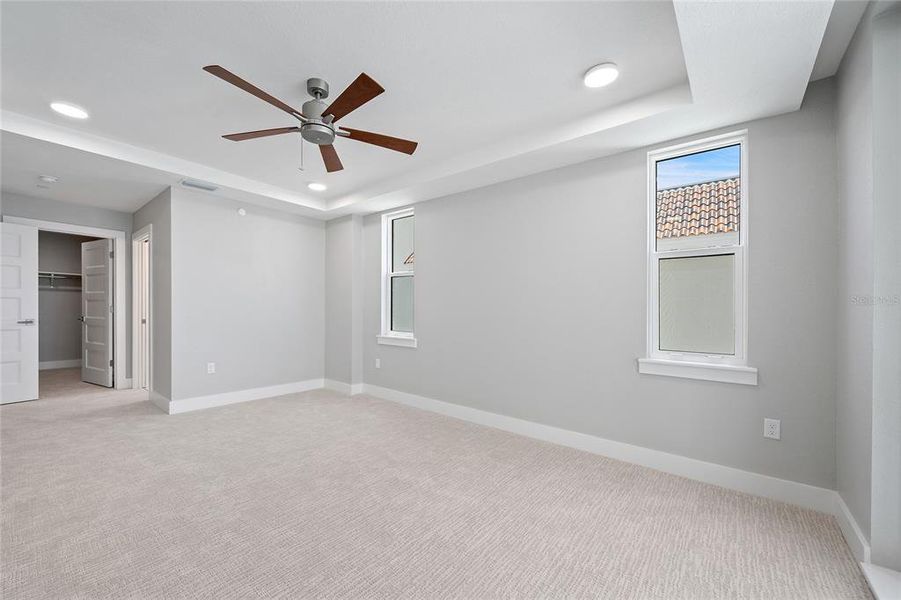 Spacious, unfurnished interior of a new home in , Madeira Beach (Image 21).