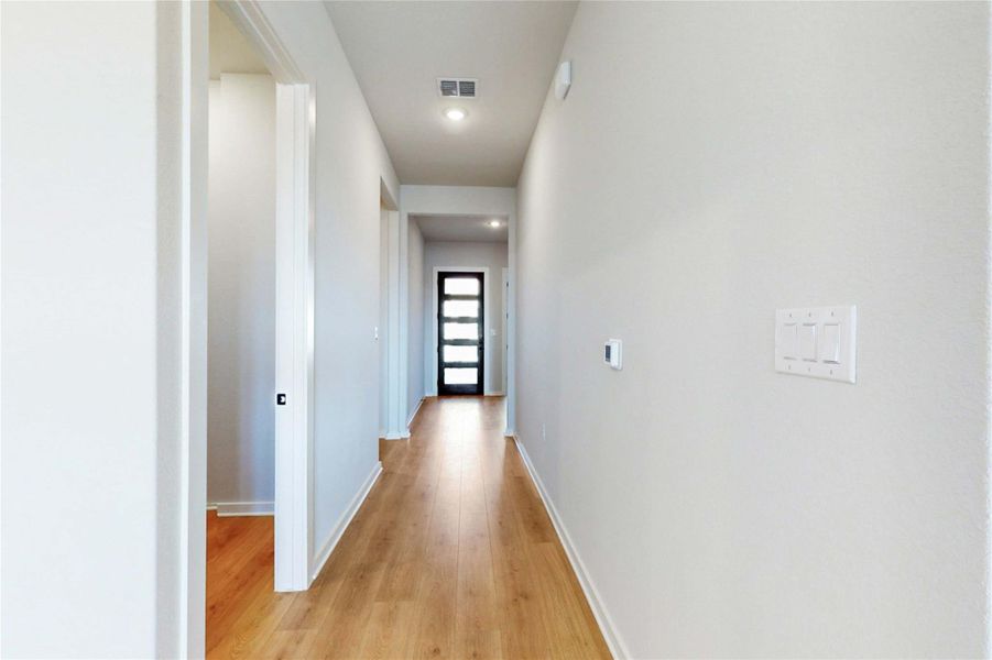 Spacious, unfurnished interior of a new home in Estancia West, Manchaca (Image 15). Spacious, unfurnished interior of a new home in Estancia West, Manchaca (Image 15).