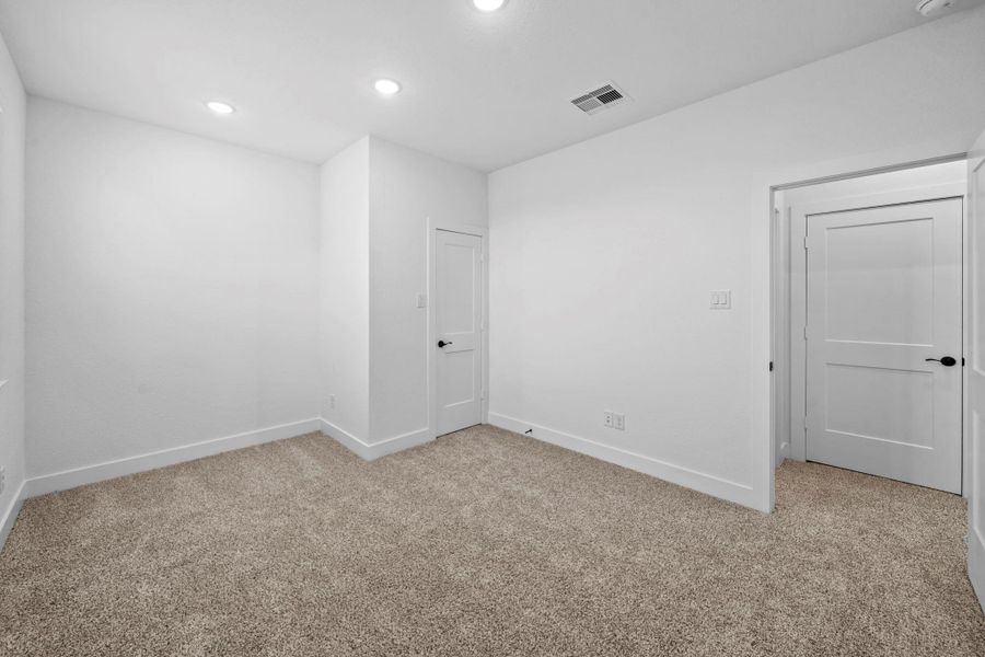 Spacious, unfurnished interior of a new home in Elyson 60's, Katy (Image 23).