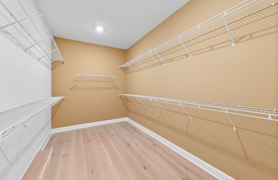 Owner's spacious walk-in closet Owner's spacious walk-in closet