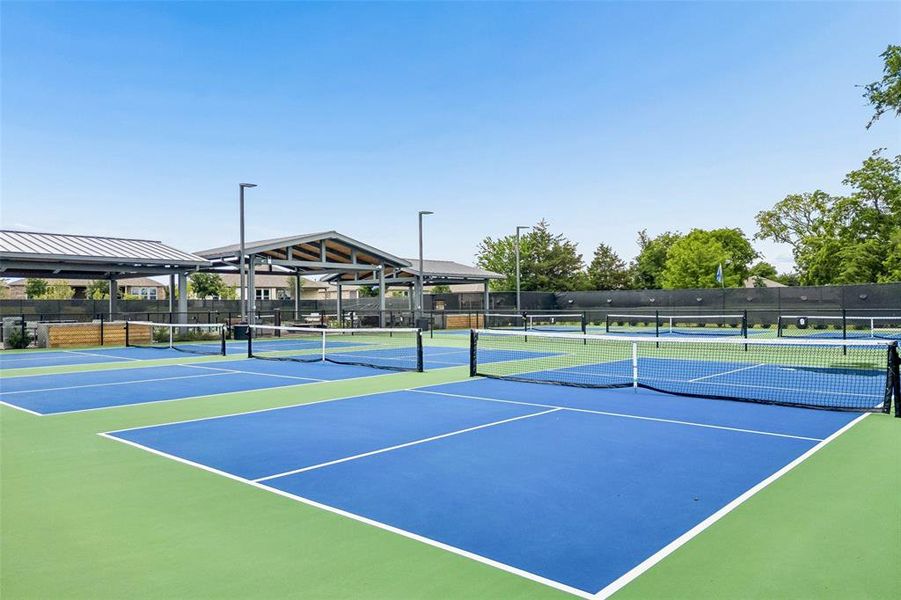 Community amenities in , McKinney (Image 27).