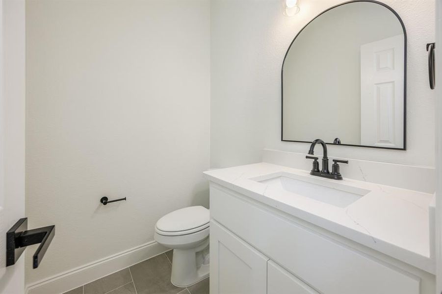 Furnished interior view inside a new home in , Terrell (Image 15).