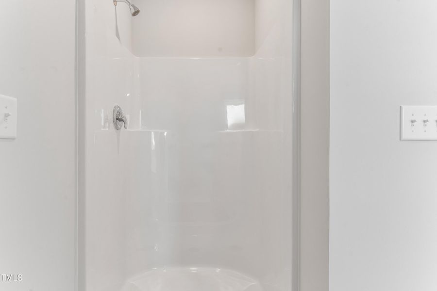 Ral_Barrington_Lot56 (21) Ral_Barrington_Lot56 (21)