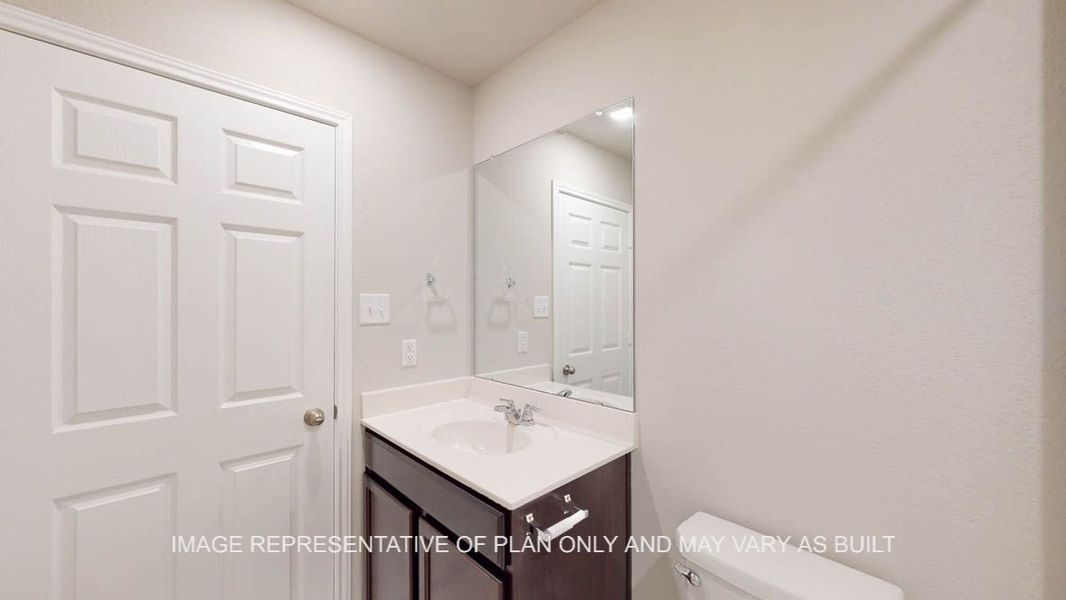 Representative furnished interior of a home built from the Ashburn by D.R. Horton in Reynolds Crossing, Killeen (Image 18).
