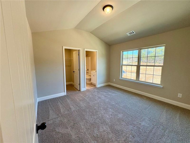 Spacious, unfurnished interior of a new home in , Grayson (Image 14).