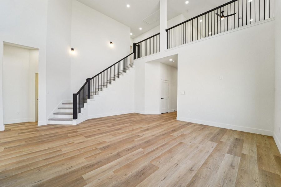 Spacious, unfurnished interior of a new home in , La Porte (Image 11).