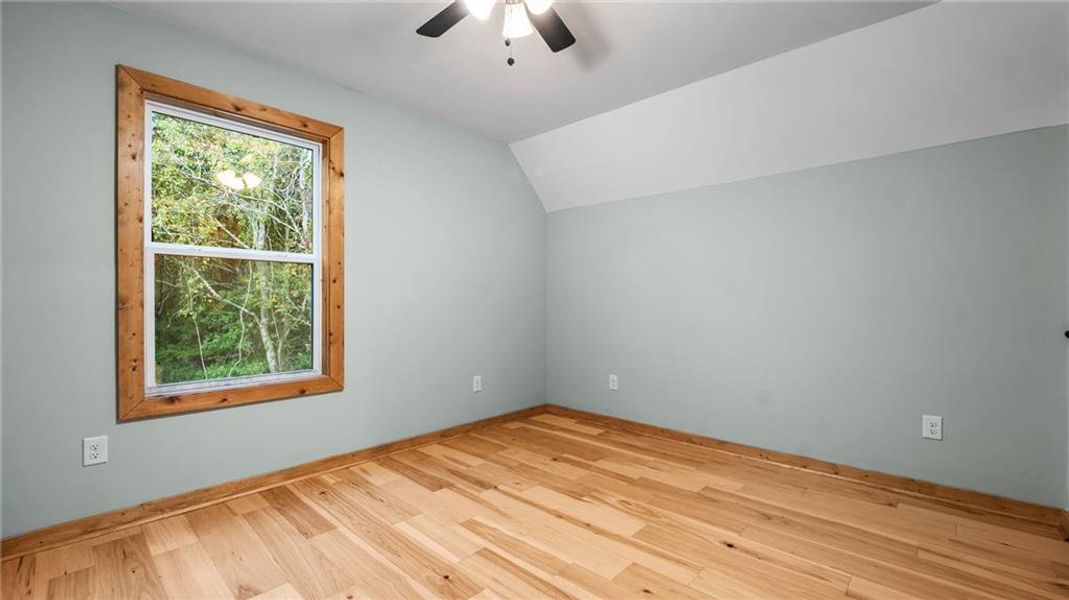 Spacious, unfurnished interior of a new home in , Ellijay (Image 24).