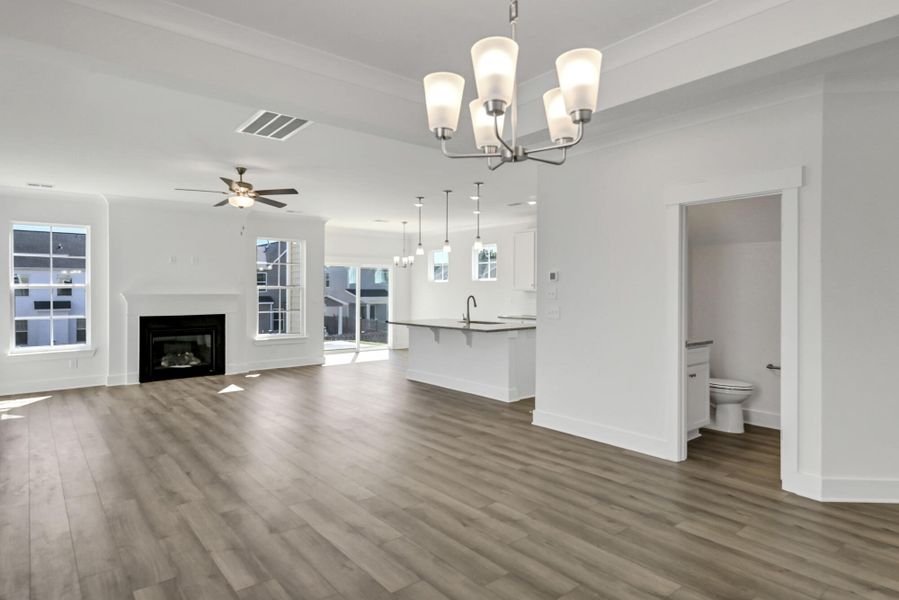 Spacious, unfurnished interior of a new home in Ashton Lakes, Lexington (Image 27).