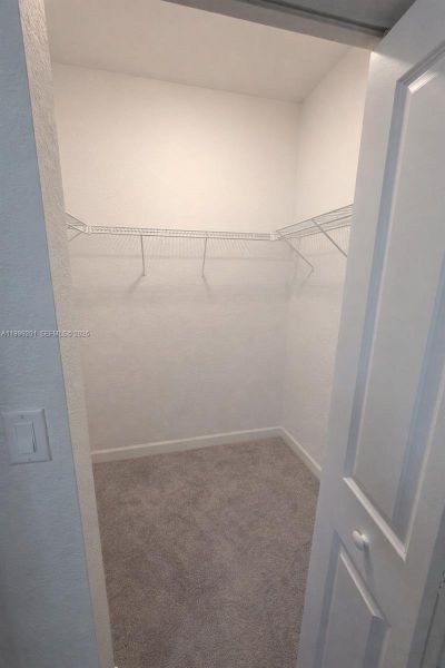 Spacious, unfurnished interior of a new home in , Homestead (Image 11).