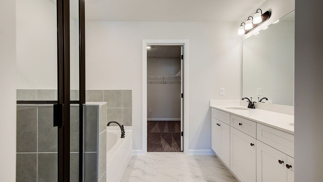 Representative furnished interior of a home built from the Ridgewood by DRB Homes in Kingston, Locust Grove (Image 26).