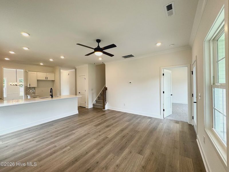 Spacious, unfurnished interior of a new home in Autumn Trail, Bolivia (Image 15).